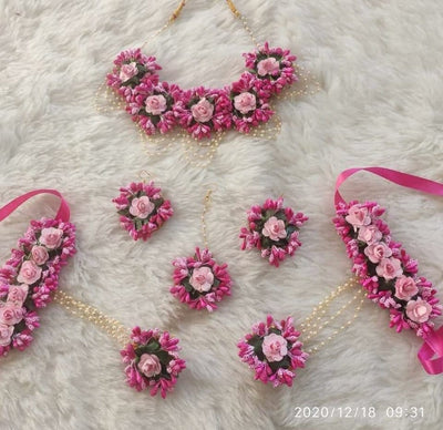 Lamansh Necklace, Earrings, Maangtika & Bracelet set 1 Necklace, 2 Earrings ,1 Maangtika & 2 Bracelet set / Pink LAMANSH® Designer Floral Jewellery Set for Women & Girls / Haldi Set