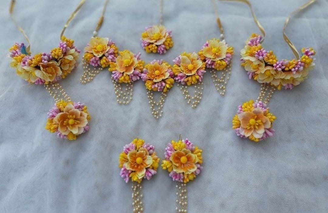 Yellow Floral Jewellery For Haldi / Mehandi