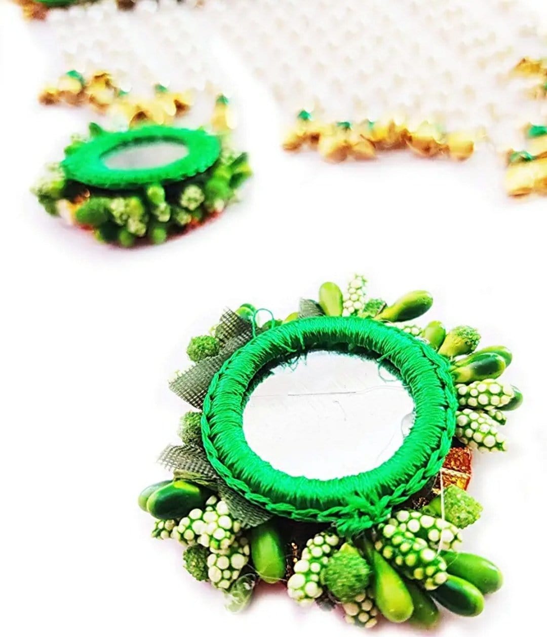 Lamansh Necklace, Earrings, Maangtika & Ring set 1 Necklace, 2  Earrings ,1 Maangtika & 2 Rings set / Green LAMANSH® Floral Designer Haldi Ceremony Occasion Pearl set for Women / Haldi Set
