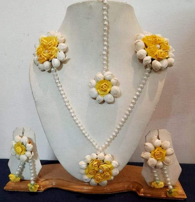 Lamansh Necklace, Earrings & Maangtika set 1 Necklace, 2 Earrings,1 Maangtika set / Yellow-White LAMANSH® Designer Floral Jewellery Set for Women & Girls / Haldi Set