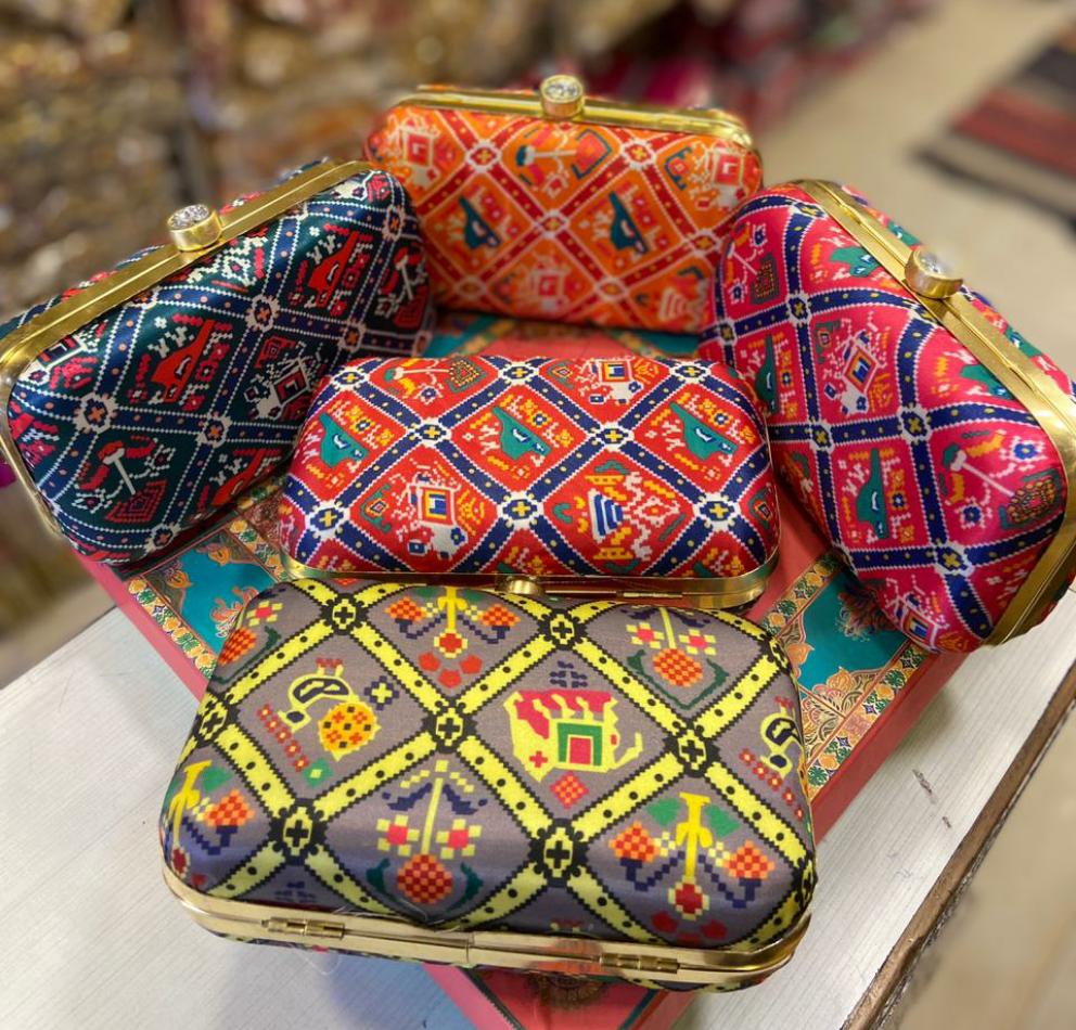 LAMANSH purse LAMANSH Pack of 1 Modern Patola Print Metal Hand Clutches for women / Indo western Stylish purse for parties 🎉 & wedding ceremony