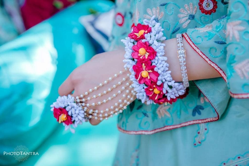 Lamansh Ring Set Red / Artificial flowers / Haldi ,Wedding,Engagement Lamansh™ Floral Ring Bracelet Set for Engagement / Set of 2 / Floral Accessories set