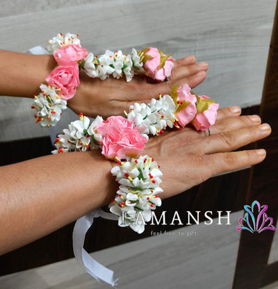 Lamansh Ring Set White - Pink / Artificial flowers / Haldi ,Wedding, Engagement Lamansh™ Floral Ring Bracelet Set for Engagement / Haldi / Floral Accessories set