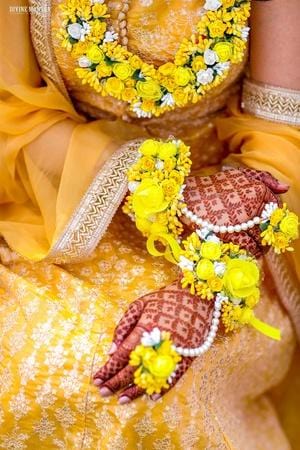 Lamansh™ Floral Ring Set for Engagement / Haldi - Lamansh
