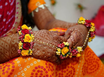 Lamansh Ring Set Yellow-Red / Artificial flowers / Haldi ,Wedding,Engagement Lamansh™ Floral Ring Bracelet Set for Engagement / Haldi / Floral Accessories set