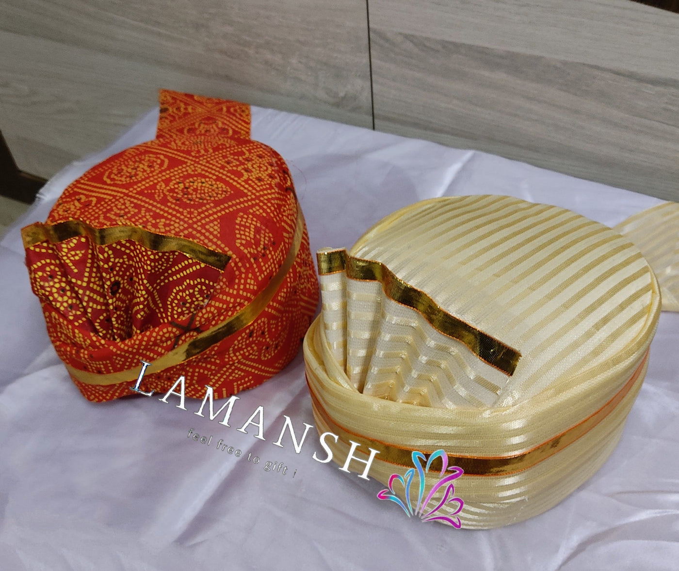 LAMANSH safa pagdi Pack of 20 LAMANSH Pack of 20 ( 10 Chunri + 10 White ) Readymade Safa Pagdi Turban for Guests Barati / Pagdi with extra cloth to back