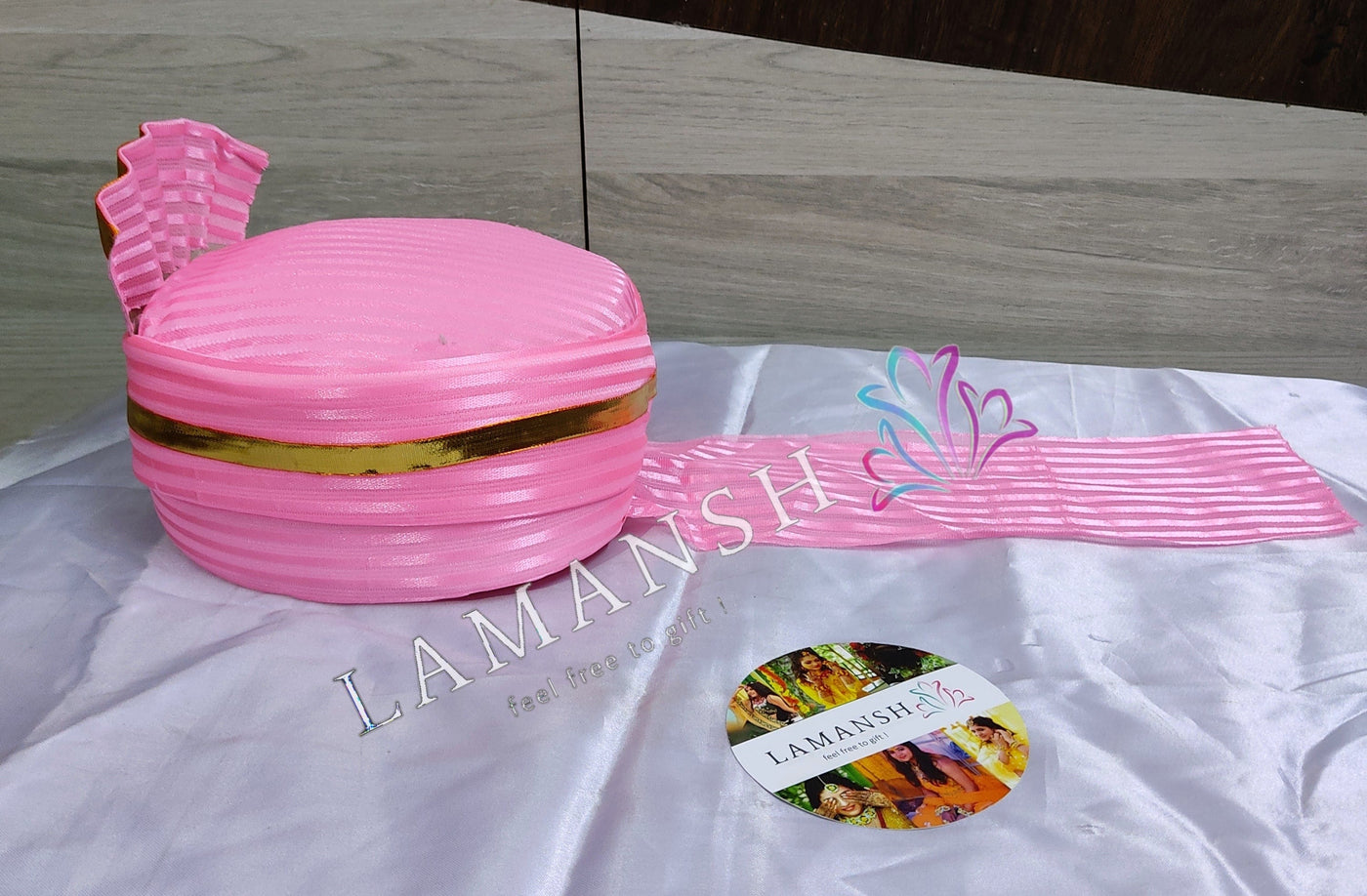LAMANSH safa pagdi Pack of 20 LAMANSH Pack of 20 ( 10 Pink + 10 White ) Readymade Safa Pagdi Turban for Guests Barati / Pagdi with extra cloth to back
