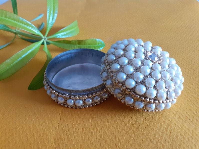 LAMANSH White / Metal / 3 LAMANSH® Indian Handicraft Lac Mint Box,Earrings Box,Sindur Box,Coin Box Wedding Favor Return Gift For Guests Housewarming Gifts Free Ship
