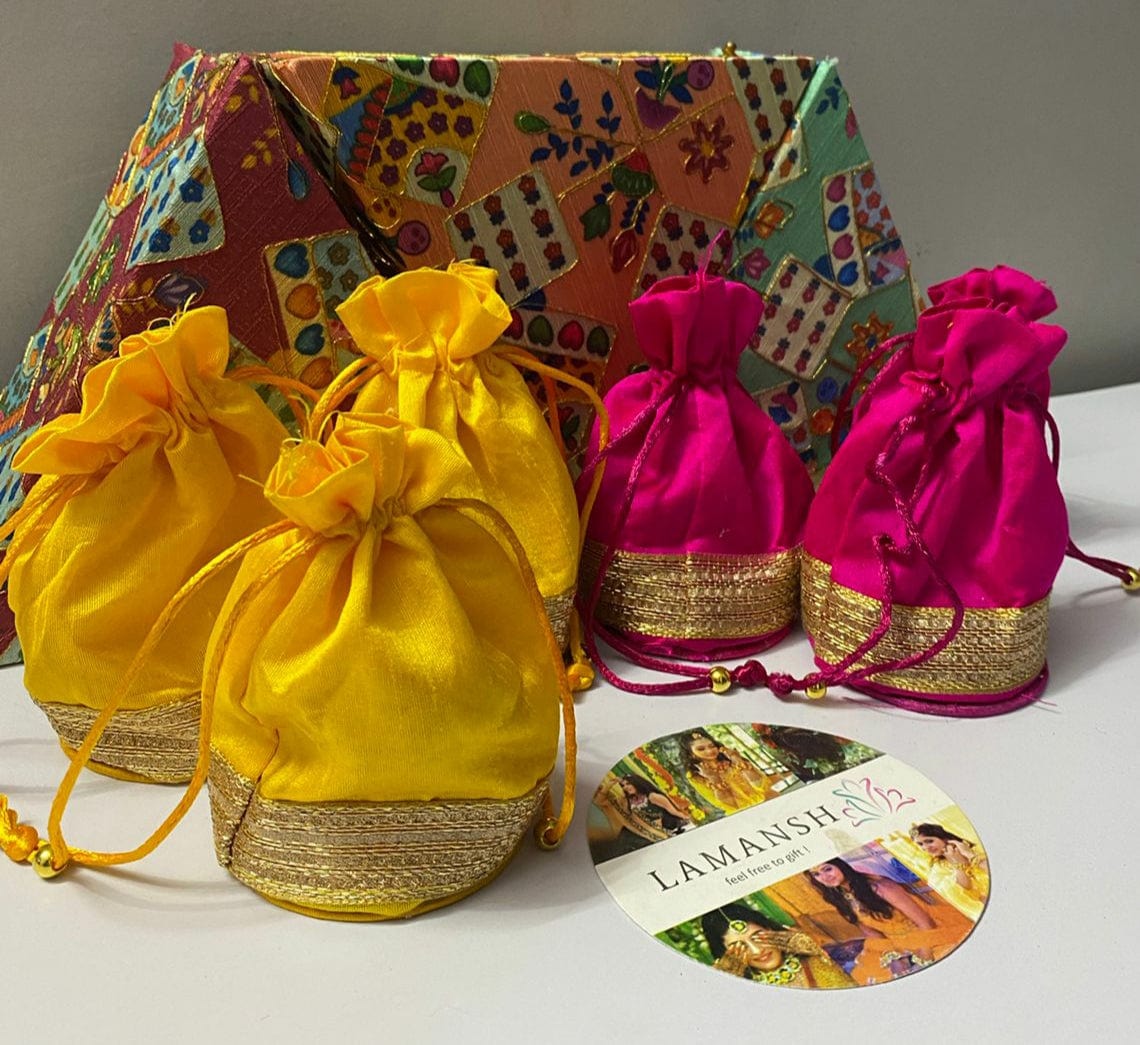 50 X Mehendi Favours Bridesmaid Gifts Wedding Return Gifts Sangeet Gifts  Potli Bag Bangle Bindi Ring Floral Jewellery Giveaway Gift - Etsy