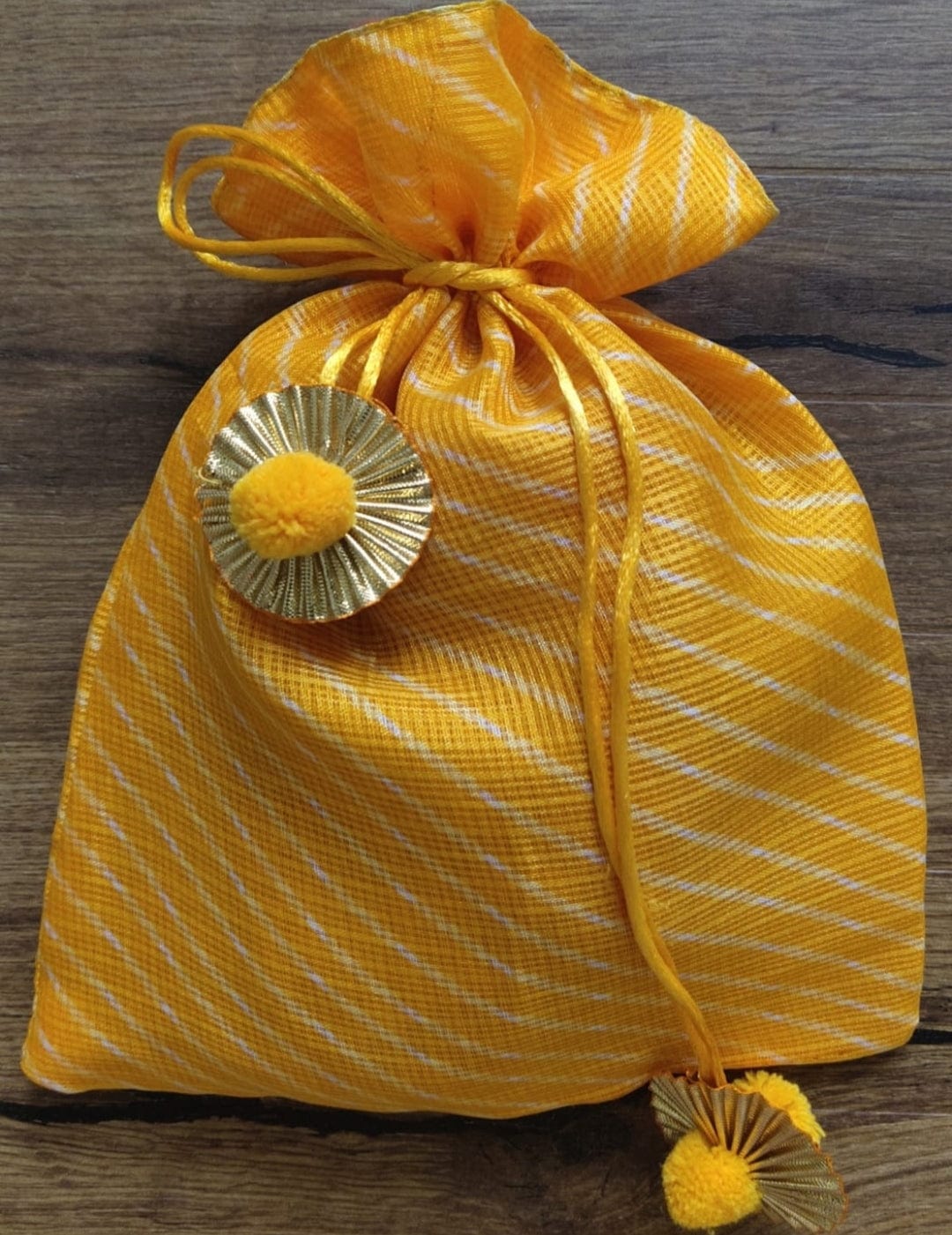 drawstring bags rajasthani potli bags LAMANSH 7*9 inch Bandhani Print Potli bags for Giveaways ? Favours  Shagun Pouch Return Gifts for Haldi mehendi roka wedding