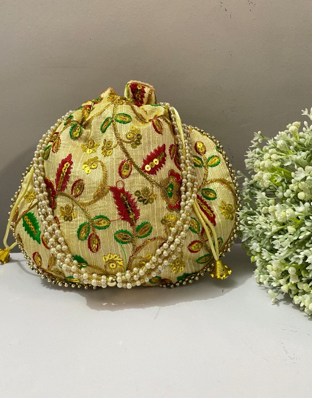 LAMANSH ® Women's Potli Bag LAMANSH® Golden Sequin Ethnic Potli Bag Handbag