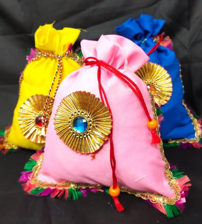 Vibrant yet classy Lohri Hamper! Celebrate the joyous festival of Lohri and  take the festive mo… | Wedding gifts packaging, Diwali gift hampers,  Creative diy gifts