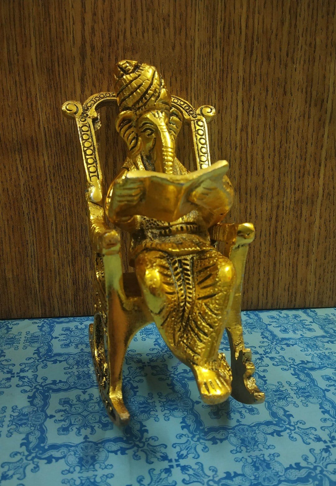 New Jaipur Handicraft Brass Showpiece Gold / Standard / Lord Ganesha New Jaipur Handicraft Ganeshji Reading BhagwadGita ✨ / Sitting On chair statue☀📿 Gifting Showpiece 🎁