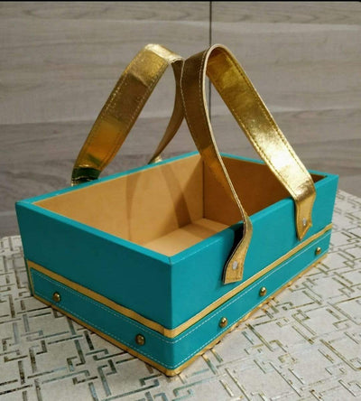 New Jaipur Handicraft Gift Baskets 💛 Random colour Lamansh® Pack of 1 10×7×3.5 inch
Luxurious Room Gift 🎁Hamper Basket