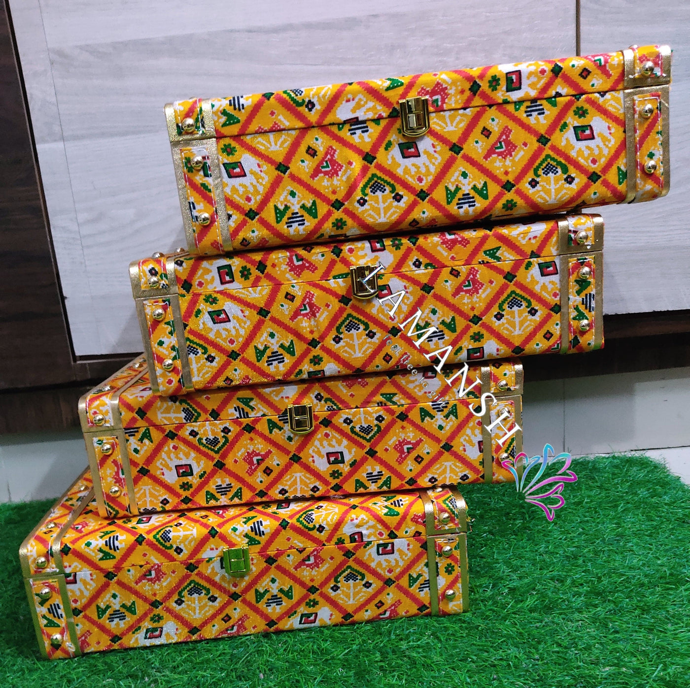 New Jaipur Handicraft gift trunk boxes LAMANSH® (New Size : 14*12*4 inch) leatherette Patola Print Trunk boxes for Gifting 🎁 in wedding ceremony , birthday | Mdf Trunks for keeping Lehenga & Favors for Guests
